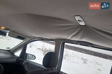 Минивэн Opel Zafira 2004 в 