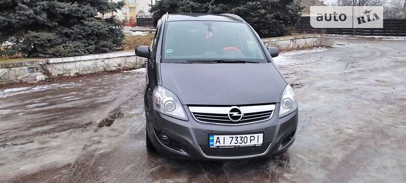 Минивэн Opel Zafira 2012 в Барышевке