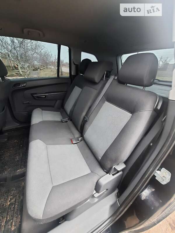 Минивэн Opel Zafira 2006 в Николаеве