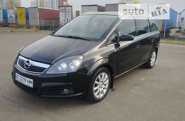 Минивэн Opel Zafira 2006 в Шацке