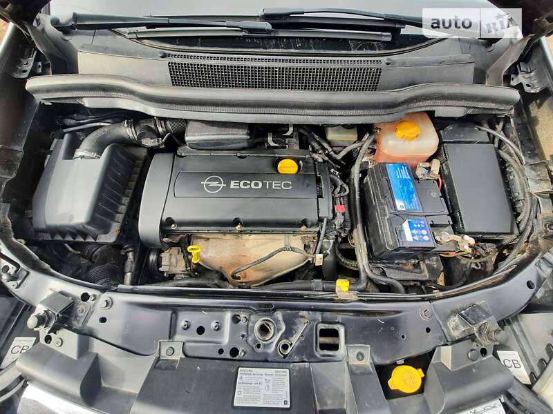 Минивэн Opel Zafira 2006 в Николаеве