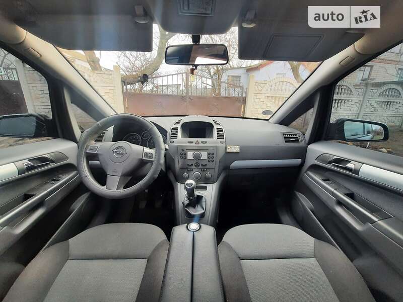 Минивэн Opel Zafira 2006 в Николаеве