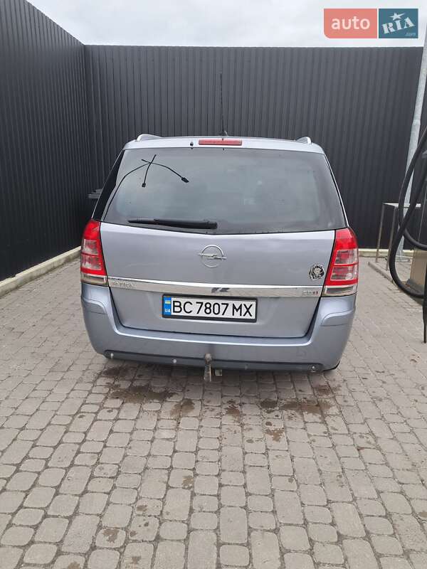 Минивэн Opel Zafira 2008 в Львове