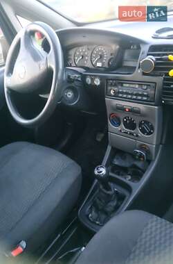 Минивэн Opel Zafira 2003 в Дрогобыче