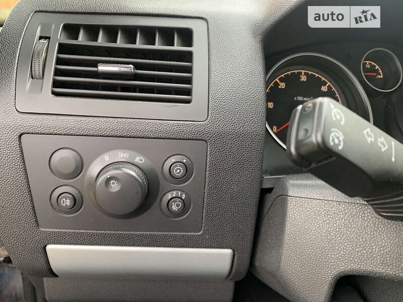 Мінівен Opel Zafira 2010 в Хмельницькому