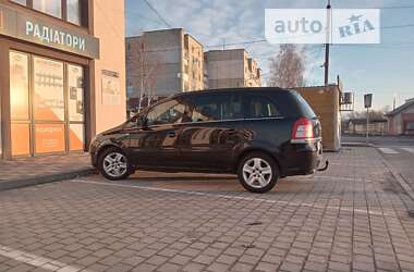 Минивэн Opel Zafira 2011 в Сколе