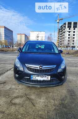 Микровэн Opel Zafira 2012 в Нетешине