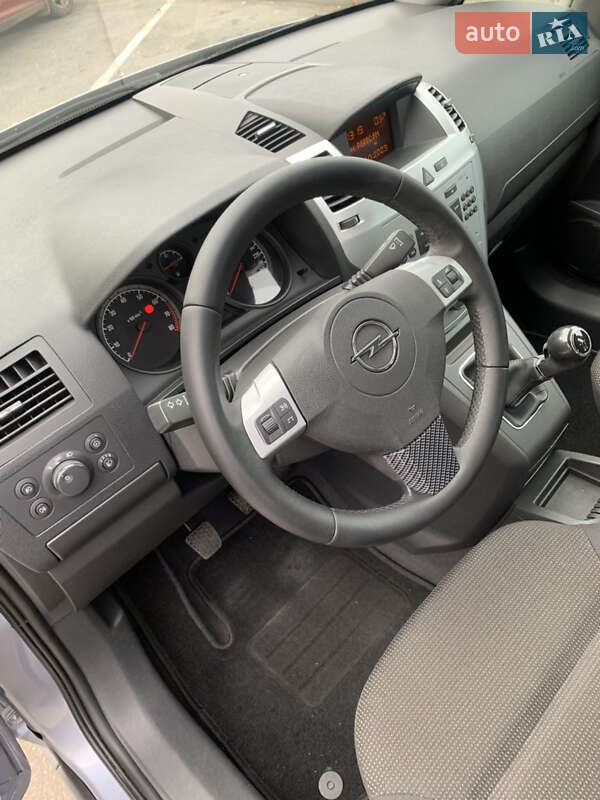 Мінівен Opel Zafira 2009 в Вінниці
