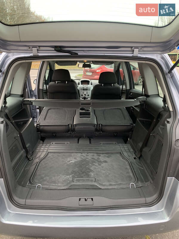 Мінівен Opel Zafira 2009 в Вінниці