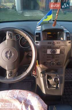 Мінівен Opel Zafira 2006 в Кременці
