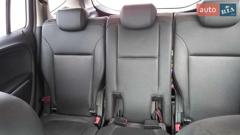 Мінівен Opel Zafira 2014 в Києві