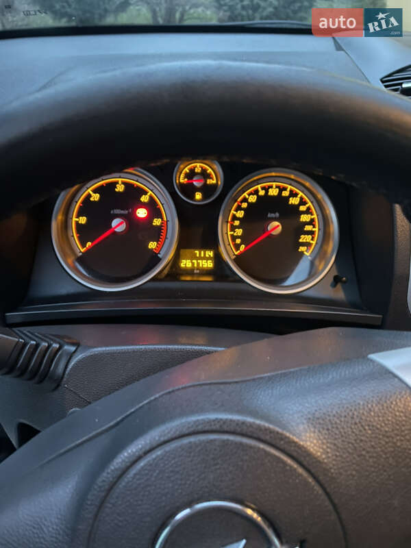 Минивэн Opel Zafira 2009 в Стрые