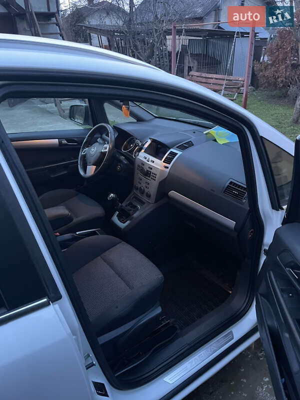 Минивэн Opel Zafira 2009 в Стрые