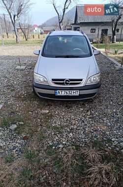 Минивэн Opel Zafira 2002 в Косове