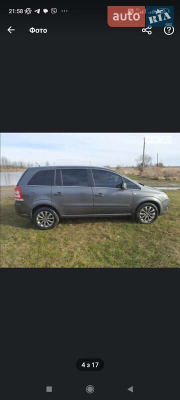 Мінівен Opel Zafira 2010 в Надвірній