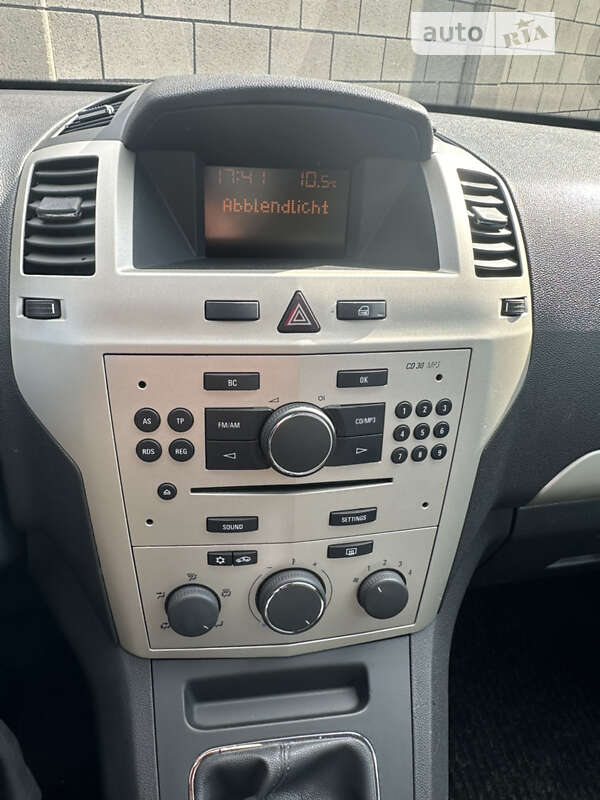 Мінівен Opel Zafira 2008 в Сарнах