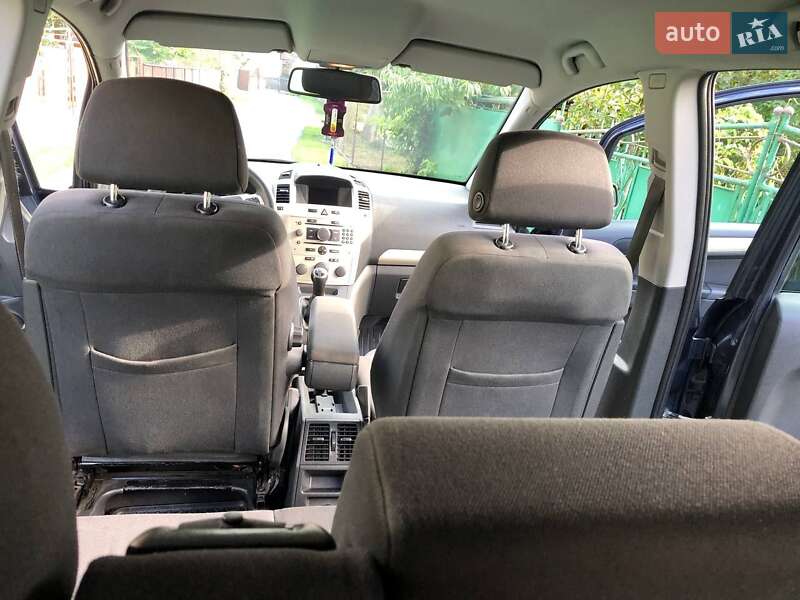Мінівен Opel Zafira 2008 в Івано-Франківську