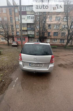 Минивэн Opel Zafira 2011 в Коростене