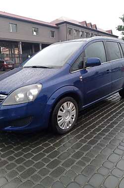 Мінівен Opel Zafira 2010 в Луцьку