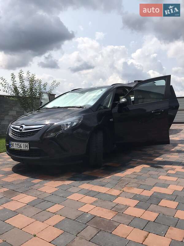 Мінівен Opel Zafira 2014 в Рівному