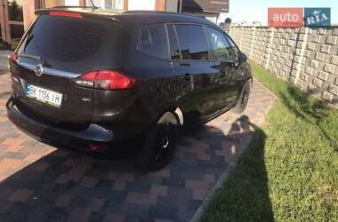 Минивэн Opel Zafira 2014 в 