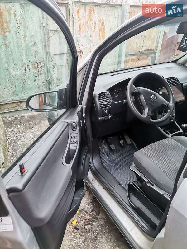 Мінівен Opel Zafira 2003 в Запоріжжі