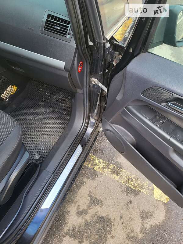 Мінівен Opel Zafira 2008 в Городищеві