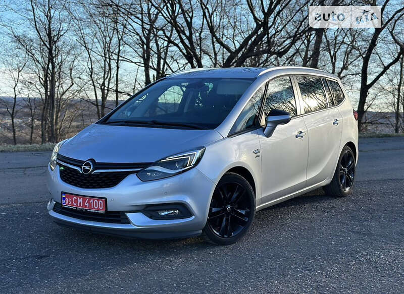 Минивэн Opel Zafira 2017 в Ивано-Франковске