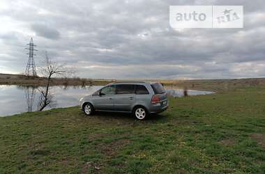 Минивэн Opel Zafira 2005 в Снигиревке