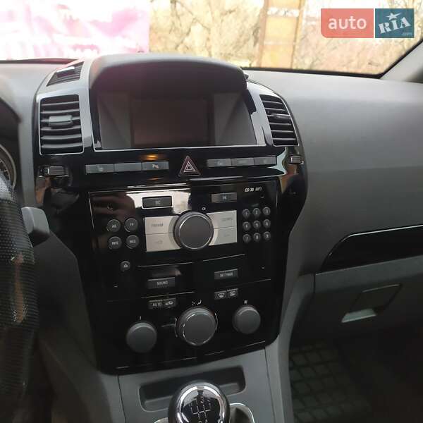 Мінівен Opel Zafira 2011 в Харкові