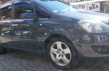 Мінівен Opel Zafira 2008 в Яремчі