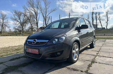 Минивэн Opel Zafira 2012 в Кременчуге