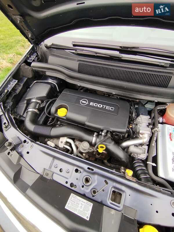 Мінівен Opel Zafira 2010 в Івано-Франківську