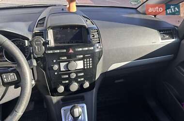 Минивэн Opel Zafira 2008 в Могилев-Подольске