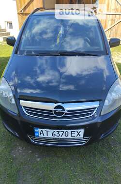 Мінівен Opel Zafira 2010 в Надвірній