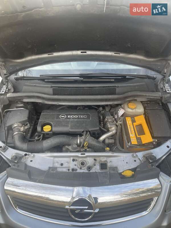 Мінівен Opel Zafira 2009 в Звягелі