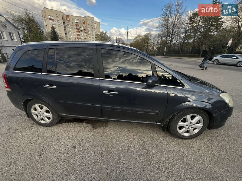 Мінівен Opel Zafira 2008 в Тернополі