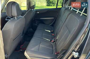 Минивэн Opel Zafira 2014 в 