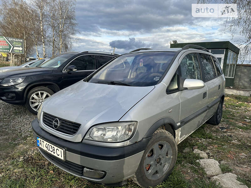 Мінівен Opel Zafira 2000 в Івано-Франківську