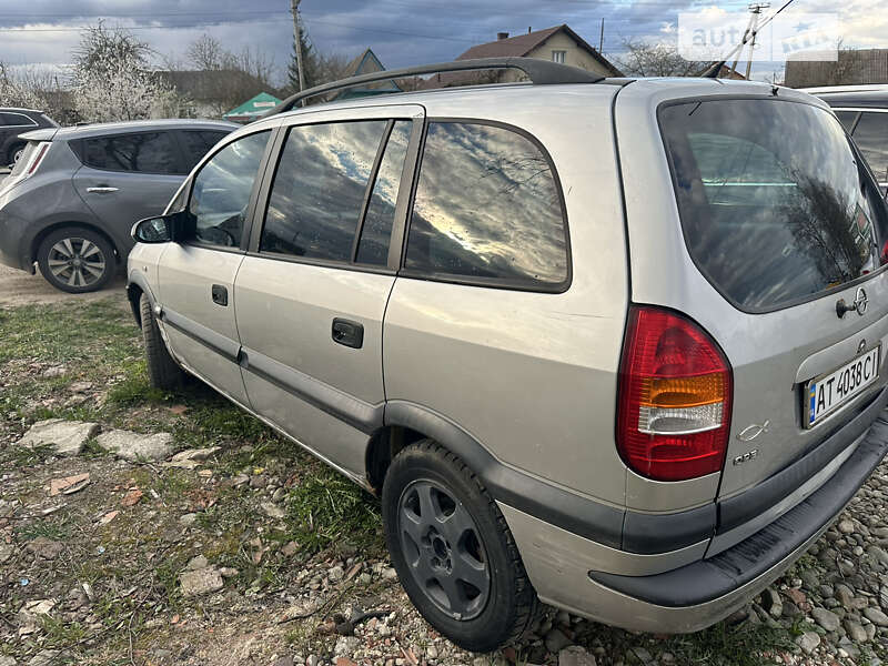 Мінівен Opel Zafira 2000 в Івано-Франківську