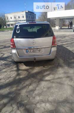 Минивэн Opel Zafira 2008 в Харькове