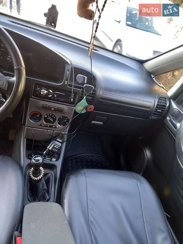 Минивэн Opel Zafira 2003 в Городенке