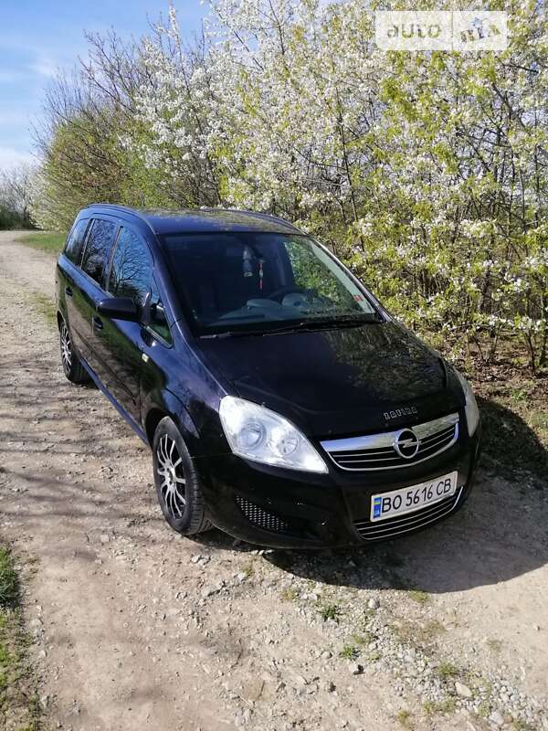 Минивэн Opel Zafira 2009 в Борщеве