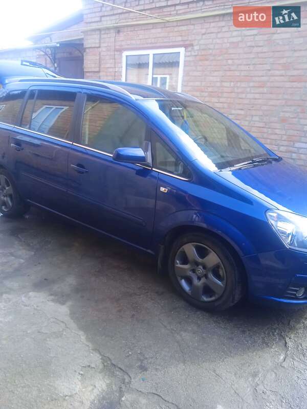 Мінівен Opel Zafira 2007 в Кропивницькому