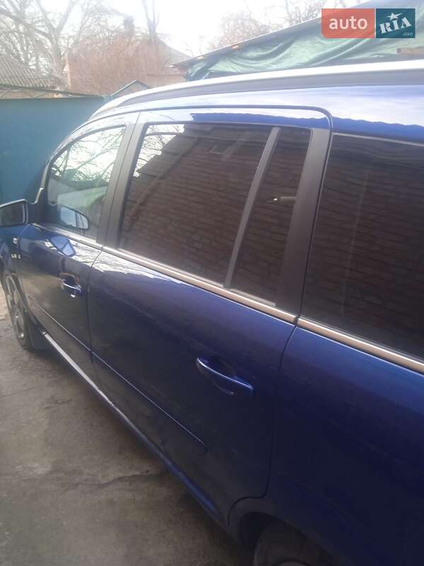 Мінівен Opel Zafira 2007 в Кропивницькому