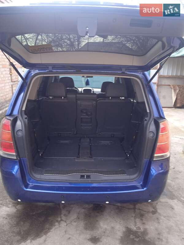 Мінівен Opel Zafira 2007 в Кропивницькому
