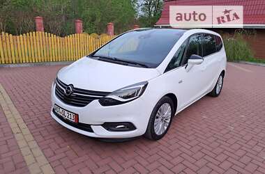 Минивэн Opel Zafira 2017 в Хмельницком