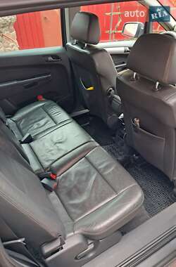 Минивэн Opel Zafira 2010 в 