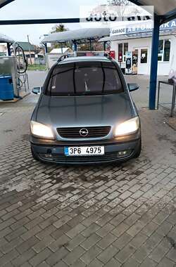 Минивэн Opel Zafira 2000 в Могилев-Подольске
