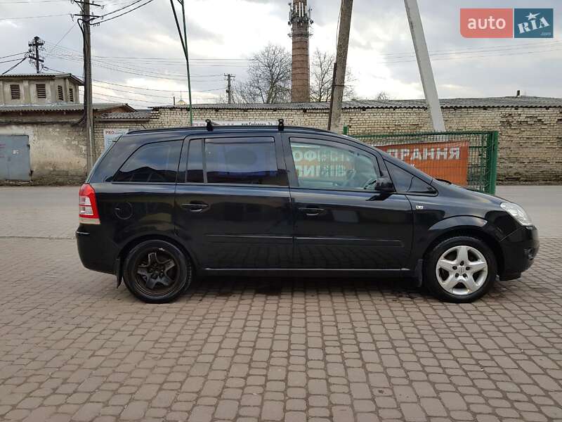 Мінівен Opel Zafira 2008 в Бродах